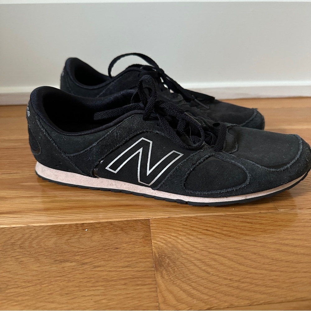 New Balance Women's Black Suede Sneakers with White Trim